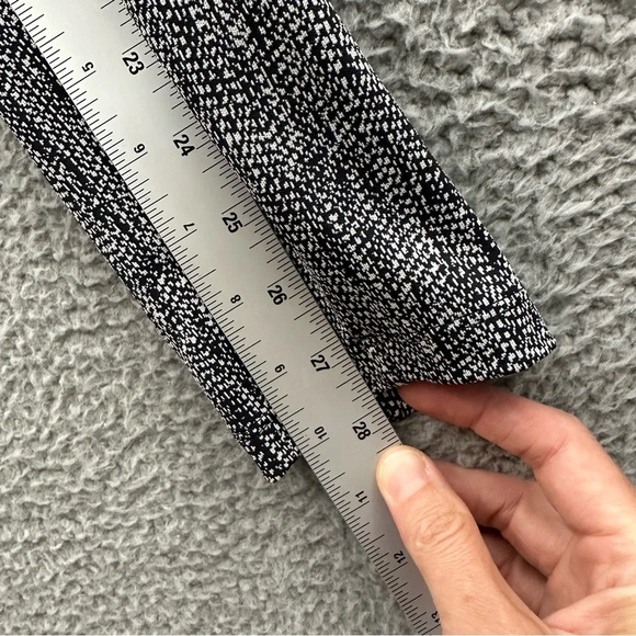 Athleta Delancey Textured Moto Tight Legging Herringbone Athletic Travel M x 28‎ - Picture 8 of 8